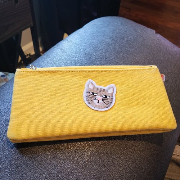 ANGRY LITTLE GIRLS Comic Wallet by Lela Lee in Yellow Sell Family - Picture 3 of 14